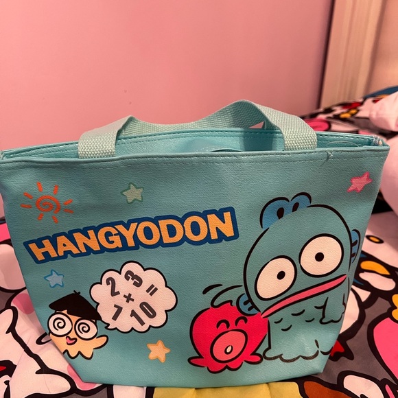 Sanrio Fishman Bundle with lunch bag and water bottle - Picture 7 of 9